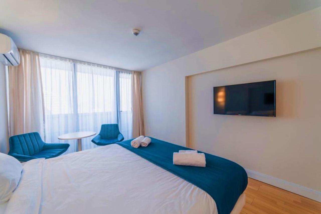 View & More Aparthotel In Batoumi Extérieur photo